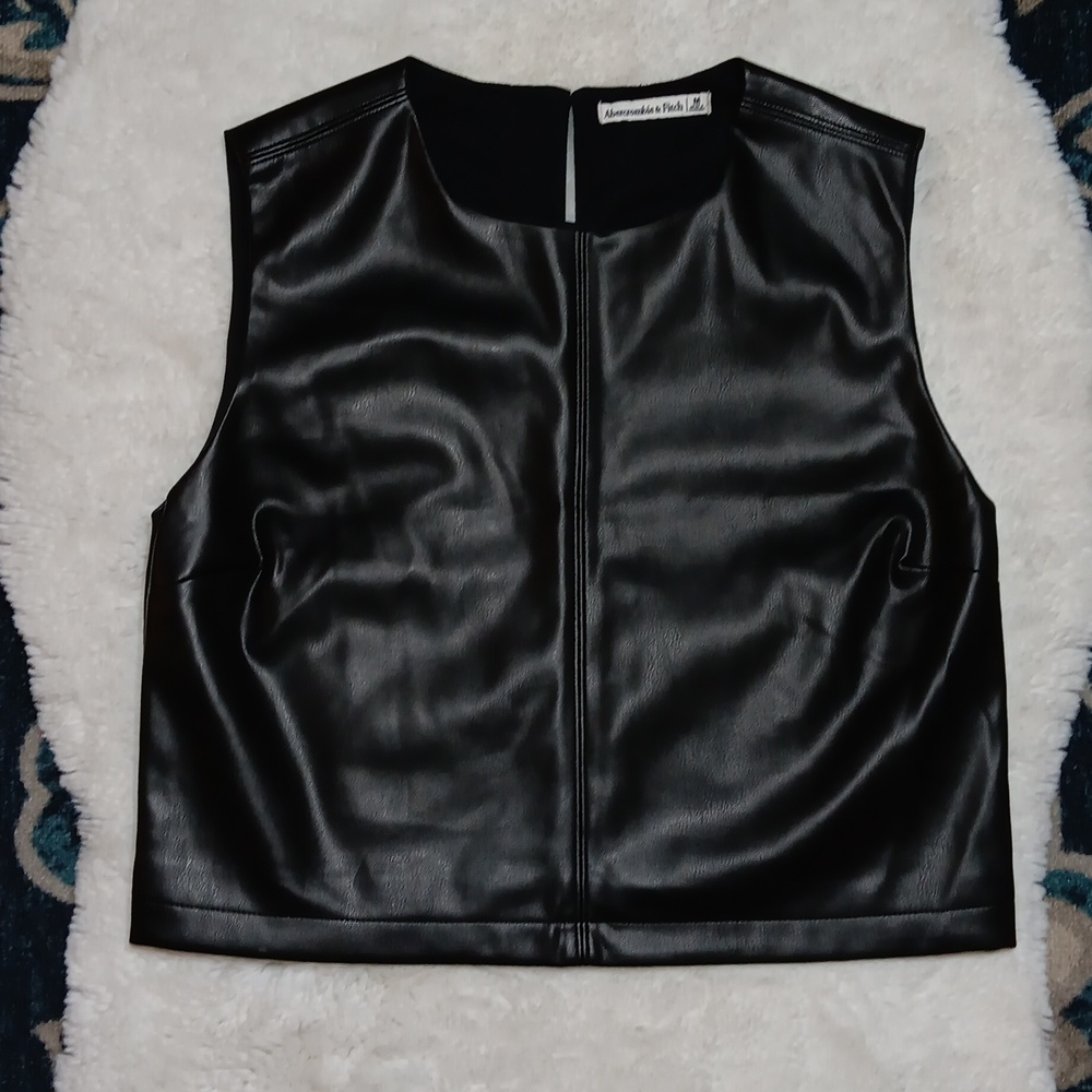 Abercrombie & Fitch black leather sleeveless crop top womens medium
